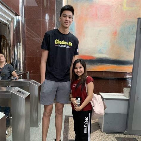 Didn't know that Kai Sotto is that tall.. : r/Philippines .